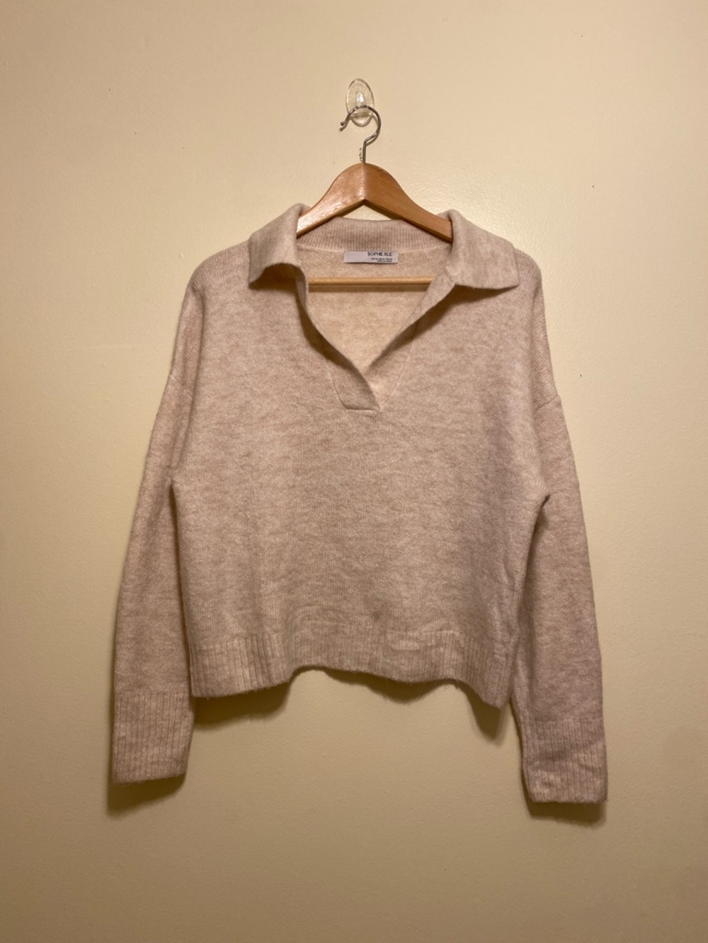 Sophie Rue Cream V-Neck Collared Knit Sweater. Size M